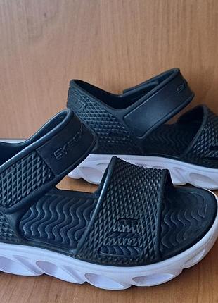 Сандалі босоніжки skechers p30