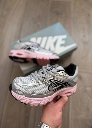 Стильні жіночі кросівки nike air max moto 2k silver pink