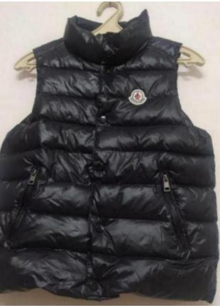 Детская,тёплая жилетка,дутая,пуховая moncler
