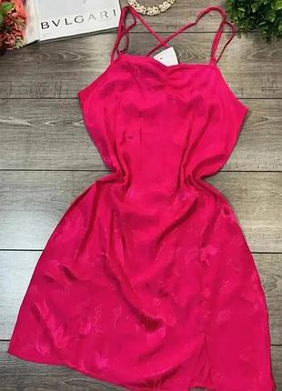 🎁легка сукня з 100% віскози 
🛍розмір: м 
🛍дов 85, пог 45-49, пот 40-42, поб 50-52 см
🛍розмір l
🛍дов 95, пог 46-50, пот 43-49, поб 48-53см