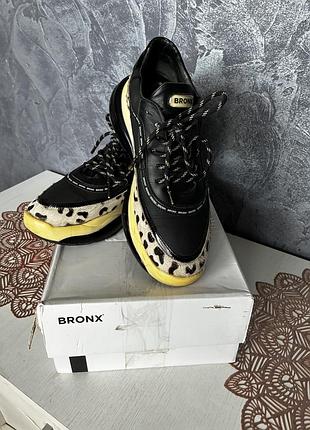 Кросівки шкіряні bronx, розмір 41