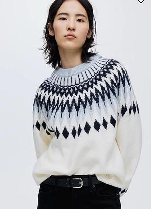 Теплый свитер кофта с шерстью h&amp;m
теплый свитер с горлышком с шерстью в составе