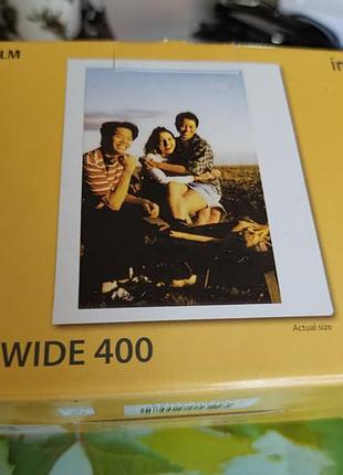 Fujifilm instax wide 400 – миттєвий фотоапарат, повний комплект