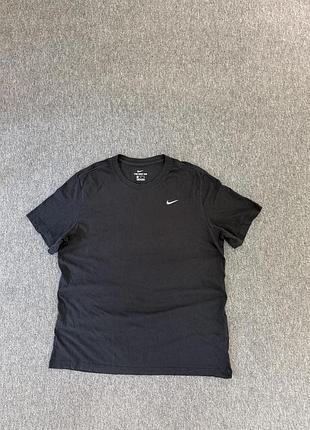 Nike tee чоловіча футболка оригінал розмір l/xl