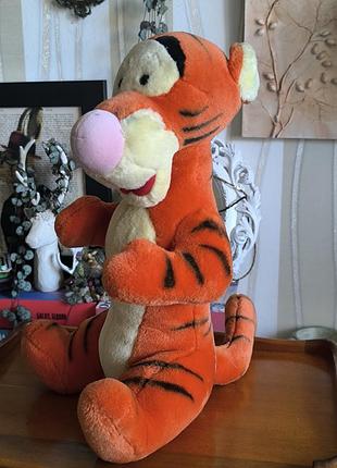 Мягкая игрушка тигра (tigger) из мультфильма винни пух disney
