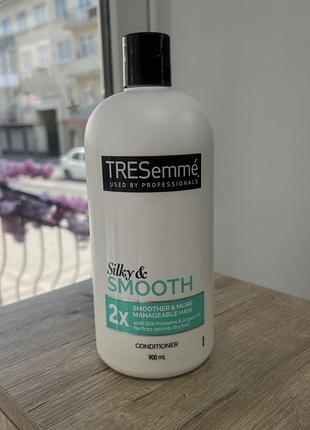 Кондиціонер tresemmе silky & smooth conditioner
