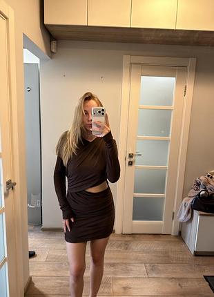 Сукня коротка zara з драпіруванням та вирізом на талії