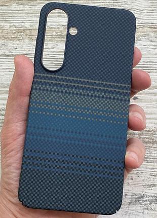 Карбоновый чехол для samsung galaxy s24 fe (blue)