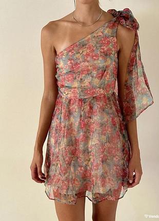 Ніжна коротка органзова сукня з квітковим принтом та акцентним бантом zara розмір м