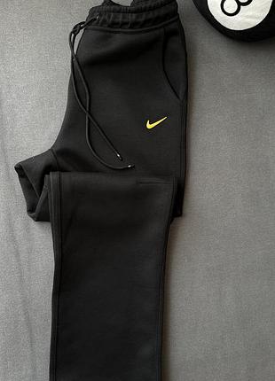 Nike штани. спортивні штани найк