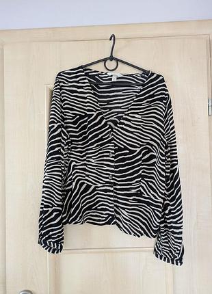 Легкая вискозная блуза h&amp;m с принтом зебра, размер 44 (xl)