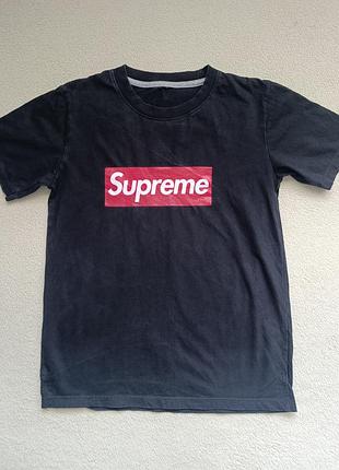 Футболка supreme