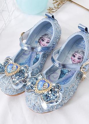 Туфли с ельзою