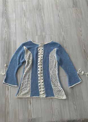 Блакитна в'язана кофта светр з ажурними вставками