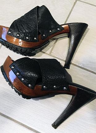 Сабо zara шкіряні на дерев'яній платформі 36р