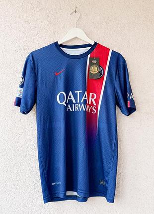 Новая домашняя футболка nike paris saint-germain сезона 2023/24