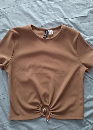 Женская укороченная футболка (кроп-топ) бренда h&amp;m из молодежной линейки divided
