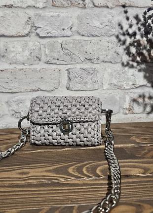 Сумочка маленька в'язана з рафії айворі minibag ручна робота