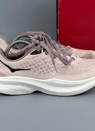 Кросівки hoka