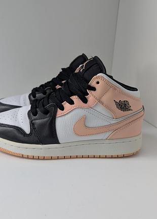 Кроссовки nike air jordan 1 mid