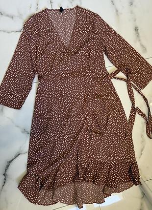 Жіноча гарна літня сукня на запах