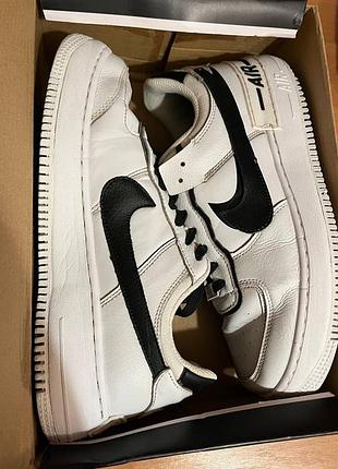 Жіночі стильні кросівки nike air force 1 shadow