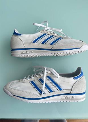 Кроссовки adiddas