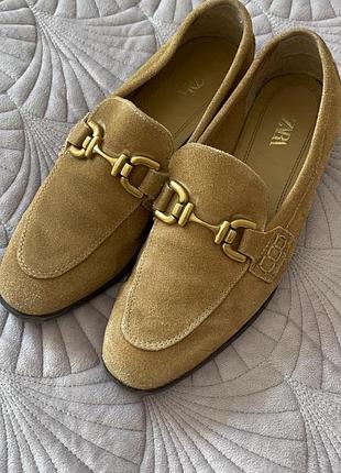 Лофери з zara