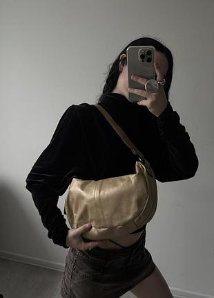 Золотиста шкіряна сумка