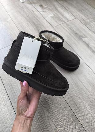 Уги zara коричневі