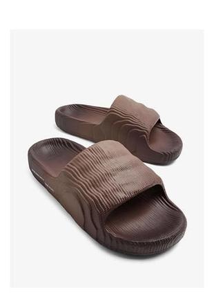 Шльопанці слайдери adidas adilette