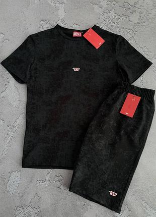 Спортивный костюм diesel: футболка-шорты