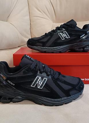Чоловічі кросівки new balance 758  waterproof (водовідштовхуюча мембрана)