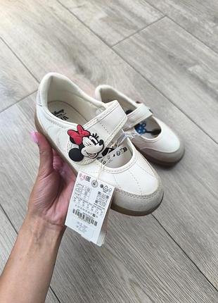Кроссовки минни zara