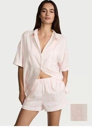 Пижама с шортами в розовую полску victoria's secret
