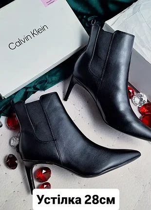 Calvin klein оригінал чорні ботильони челсі на невисокій шпильці
