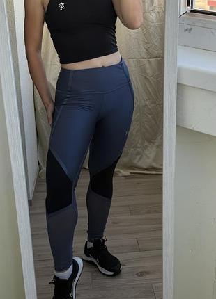 Стильні спортивні легінси under armour