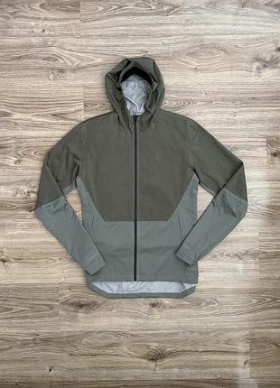 Вітровка asics winter accelerate jacket бігова спортивна куртка