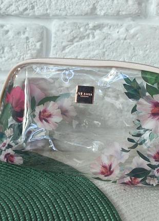 Прозора косметичка бренду ted baker із квітковим принтом