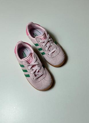 Кросівки adidas