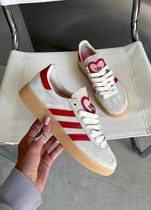 Spezial cream scarlet  valentine's day