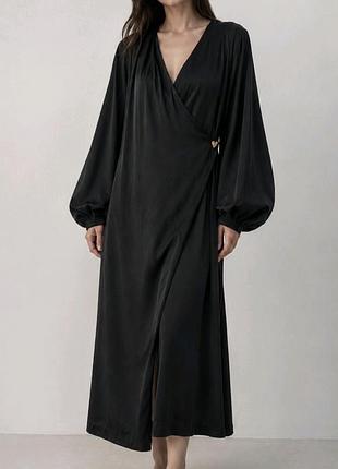 Жіноча чорна сукня на запах з широкими рукавами h&m