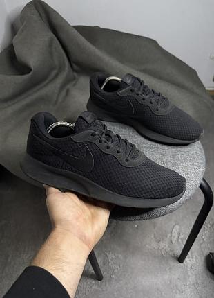 Кросівки nike tanjun 45 29 кроссовки найк легенькі літо