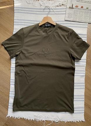 Футболка з вишитим логотипом fred perry (оригінал, xs).