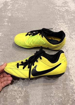 Бутси nike салатові 35р
