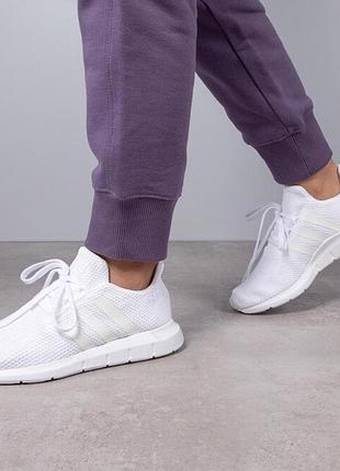 Жіночі кросівки adidas originals swift run w white (37.5р.23,5-24см.)