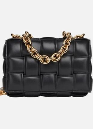 Сумка боттега в стиле bottega veneta екокожа чорная з цепью