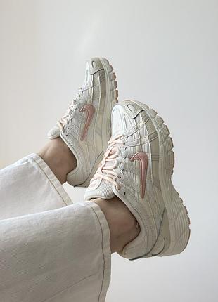 Спортивні жіночі кросівки nike p-6000