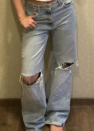 Джинси рвані zara