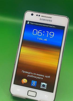 Samsung galaxy s2. ретро телефон самсунг s2 3